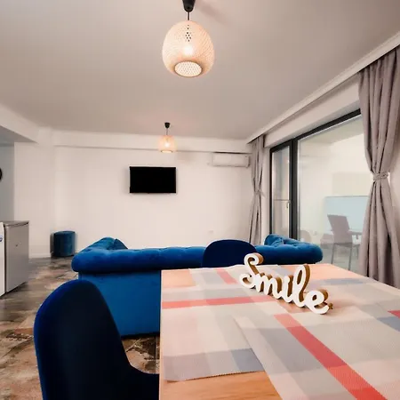 Holiday Deluxe Studio Mamaia Nord Cu Parcare Privata Апартаменты *