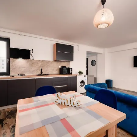 Апартаменты Holiday Deluxe Studio Mamaia Nord Cu Parcare Privata Нэводари